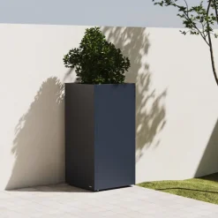 Herstera Fioriere In Metallo Herstera*Fioriera Alta PLANTER COLUMN in Metallo colore Antracite 50x50x100 cm