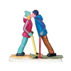 Lemax Personaggi*First Ski Date Cod. 42269